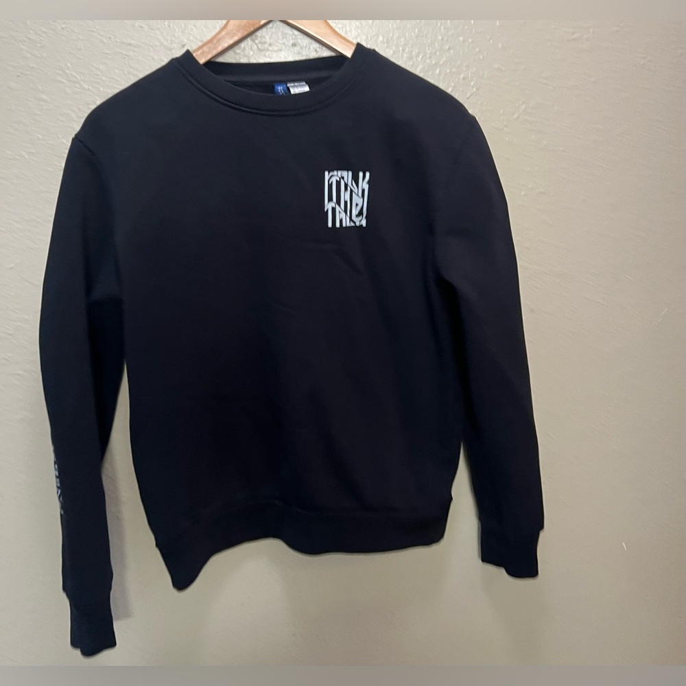 H&M Sweater - Picture 3 of 4